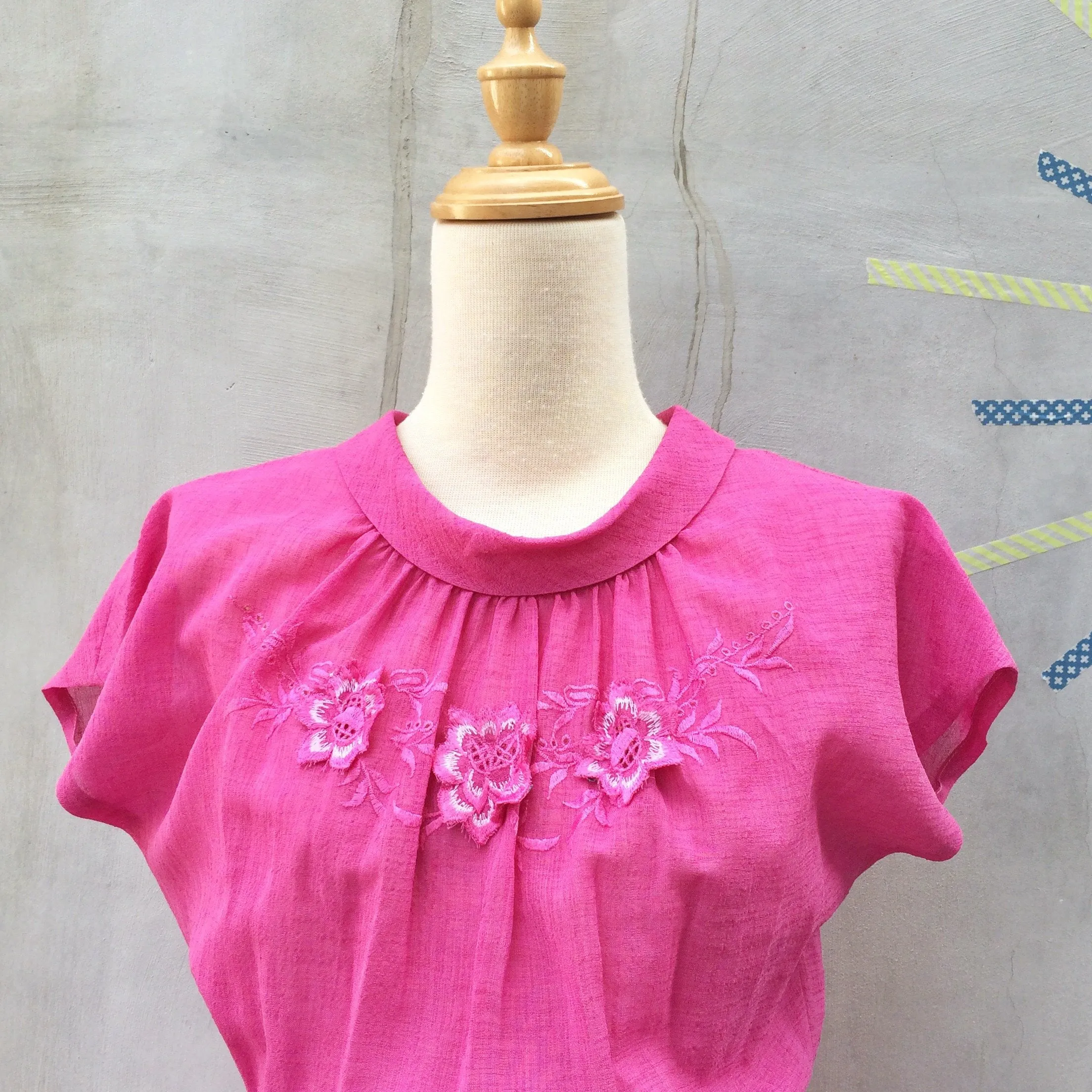 Rare Fruit | Vintage 1950s 1960s floral lace Fuchsia pink purple Full Circle skirt Dress