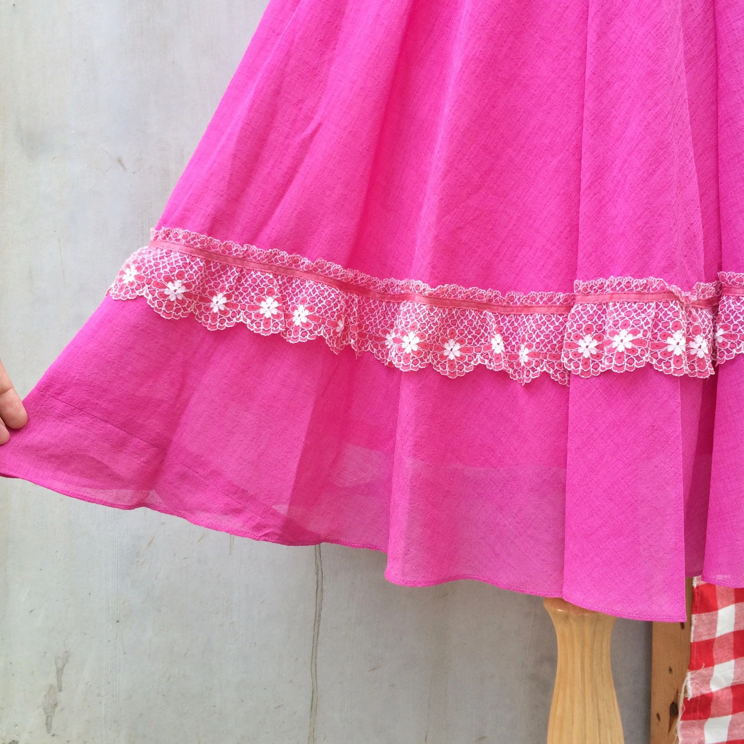 Rare Fruit | Vintage 1950s 1960s floral lace Fuchsia pink purple Full Circle skirt Dress