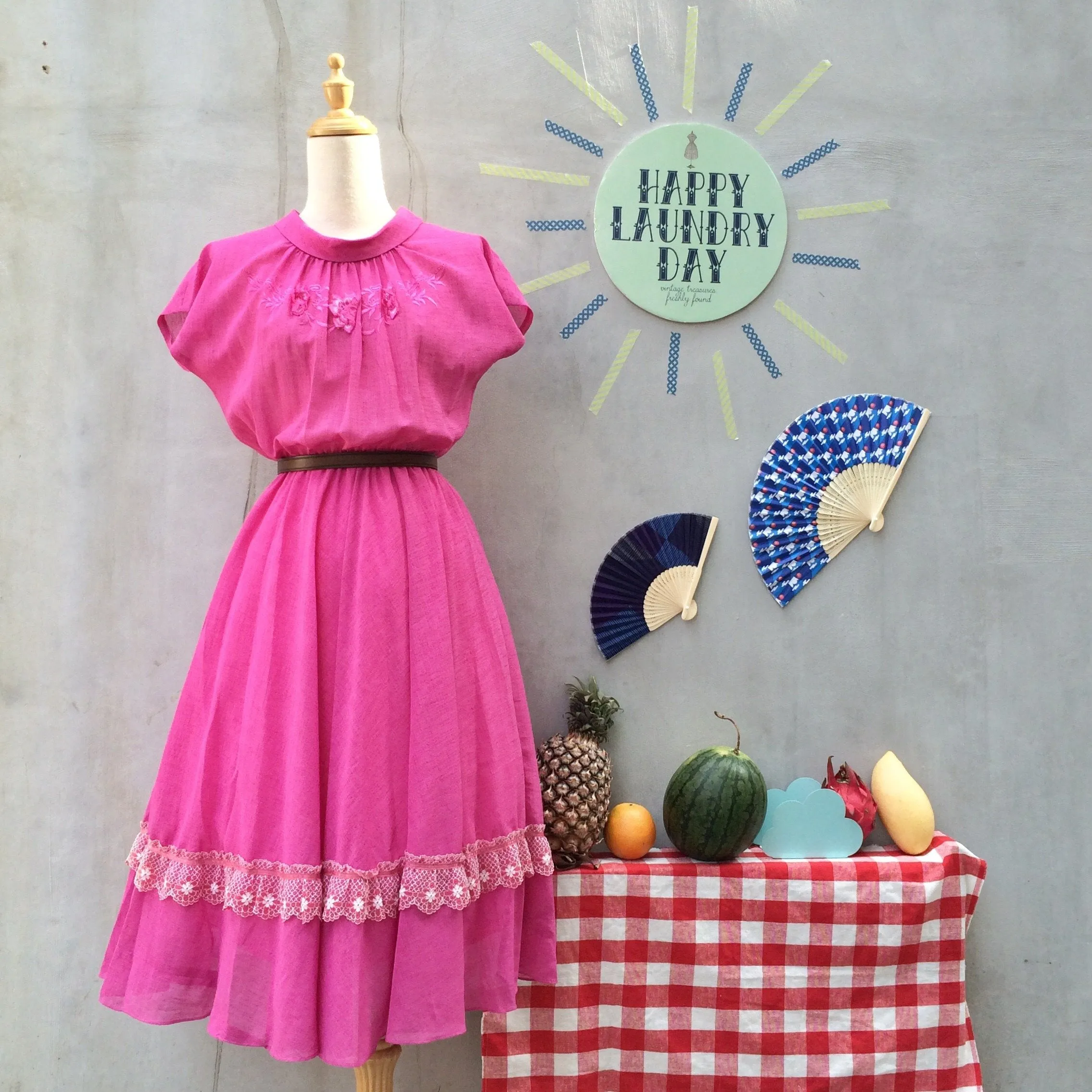 Rare Fruit | Vintage 1950s 1960s floral lace Fuchsia pink purple Full Circle skirt Dress